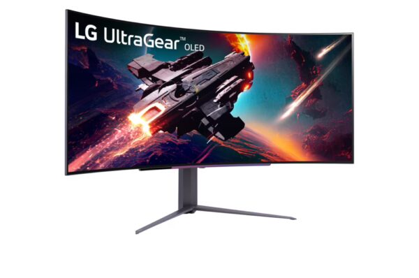 34" UltraGear™ OLED WQHD 240Hz 0.03ms G-Sync Compatible 800R Curved Gaming Monitor - Image 6