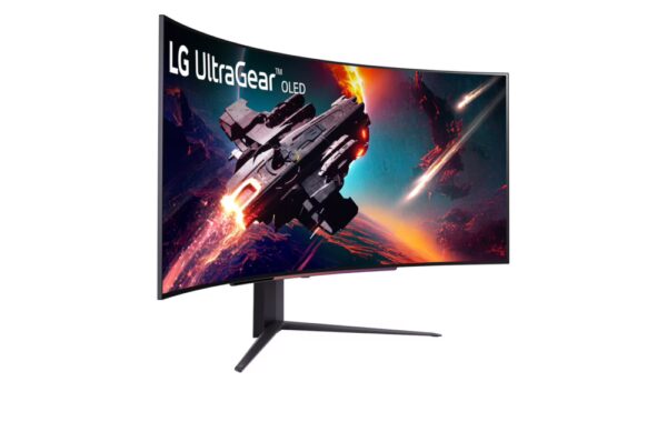 34" UltraGear™ OLED WQHD 240Hz 0.03ms G-Sync Compatible 800R Curved Gaming Monitor - Image 2
