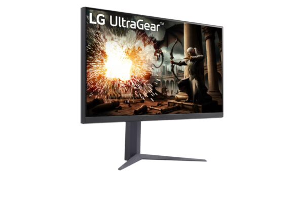 32" UltraGear™ QHD 180Hz 1ms G-Sync Compatible DisplayHDR™ 400 IPS Gaming Monitor - Image 9